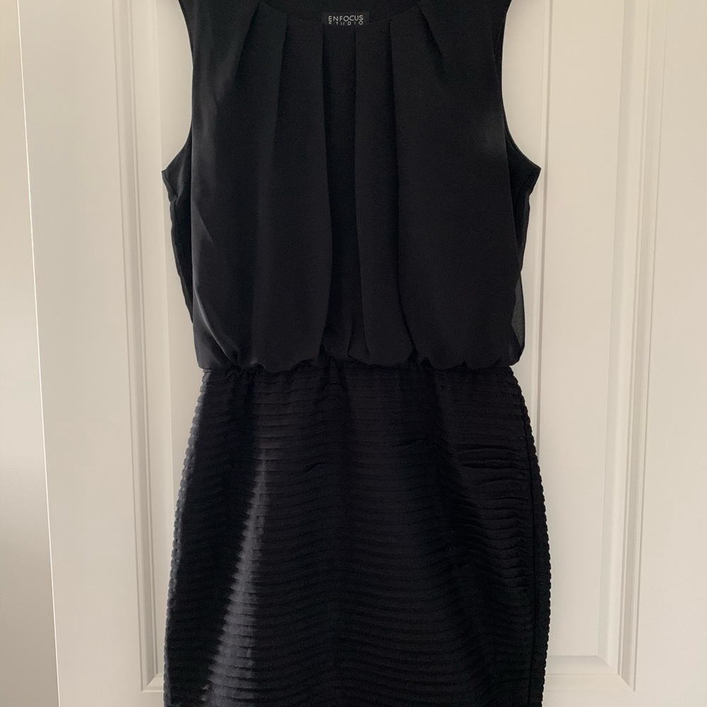 Sleeveless black dress